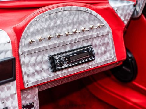 Used 1991 Chevrolet Corvette Coupe image 27