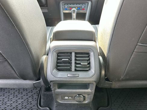 Used 2023 Volkswagen Tiguan SE R-Line image 14