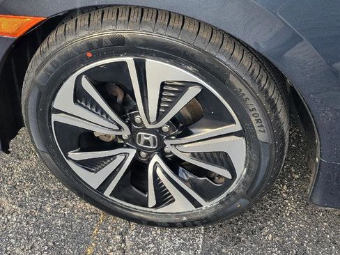 Used 2018 Honda Civic EX-T image 15