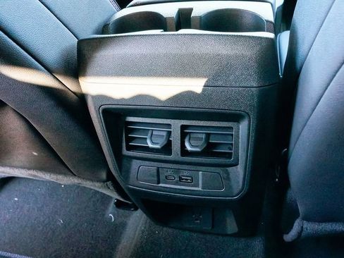 Used 2024 GMC Canyon AT4X w/ AT4X AEV Edition image 20