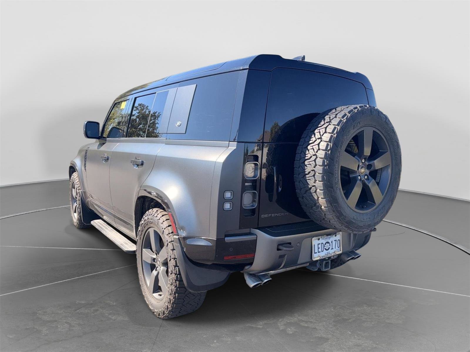 Used 2023 Land Rover Defender 110 Carpathian Edition AWD/4WD image 2