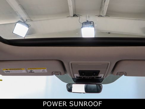 Used 2023 Honda Pilot Touring image 21