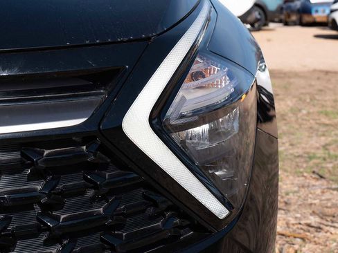 Certified 2023 Kia Sportage X-Line w/ X-Line Premium Package image 3