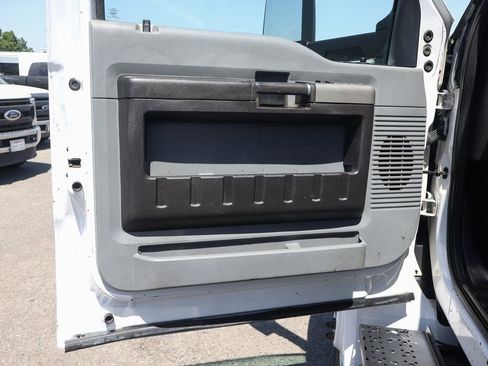 Used 2016 Ford F650 2WD Crew Cab Super Duty image 14
