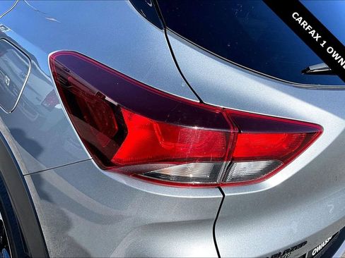 Used 2024 Chevrolet TrailBlazer LT w/ Convenience Package image 22