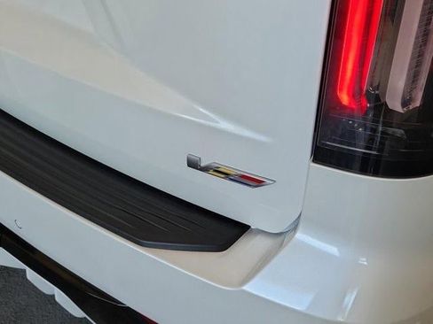 Certified 2024 Cadillac Escalade V w/ Heavy-Duty Trailer Package image 7