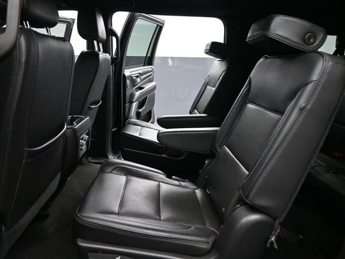 Used 2021 GMC Yukon XL Denali AWD/4WD image 19