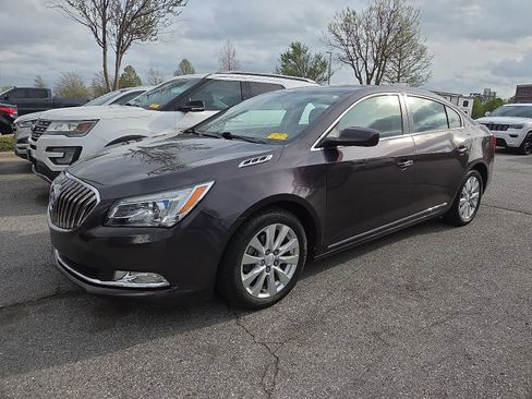 Used 2014 Buick LaCrosse image 2