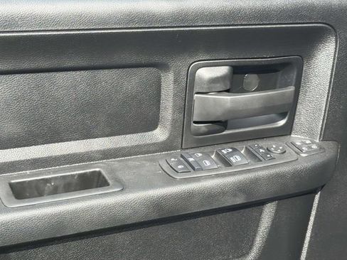 Used 2024 RAM 3500 Tradesman w/ Chrome Appearance Group AWD/4WD image 19