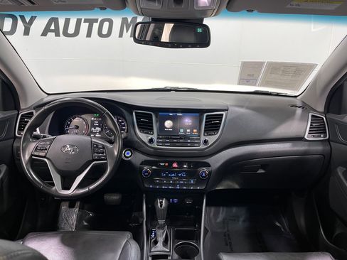 Used 2017 Hyundai Tucson Limited w/ Limited Ultimate Package 03 FWD image 18