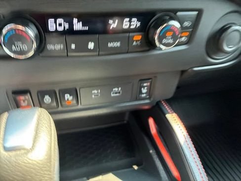 Used 2023 Nissan Frontier PRO-4X w/ Pro Convenience Package AWD/4WD image 36