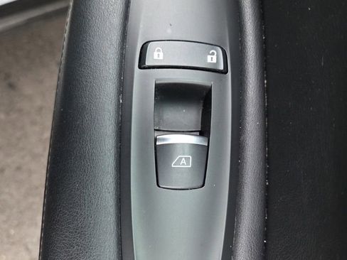 Used 2019 INFINITI QX50 Essential w/ Premium Heat Package image 32