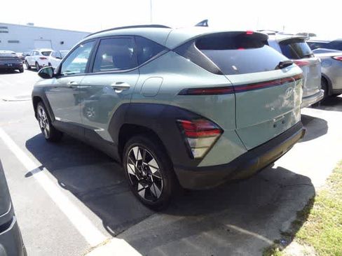 Used 2025 Hyundai Kona SEL AWD/4WD image 6