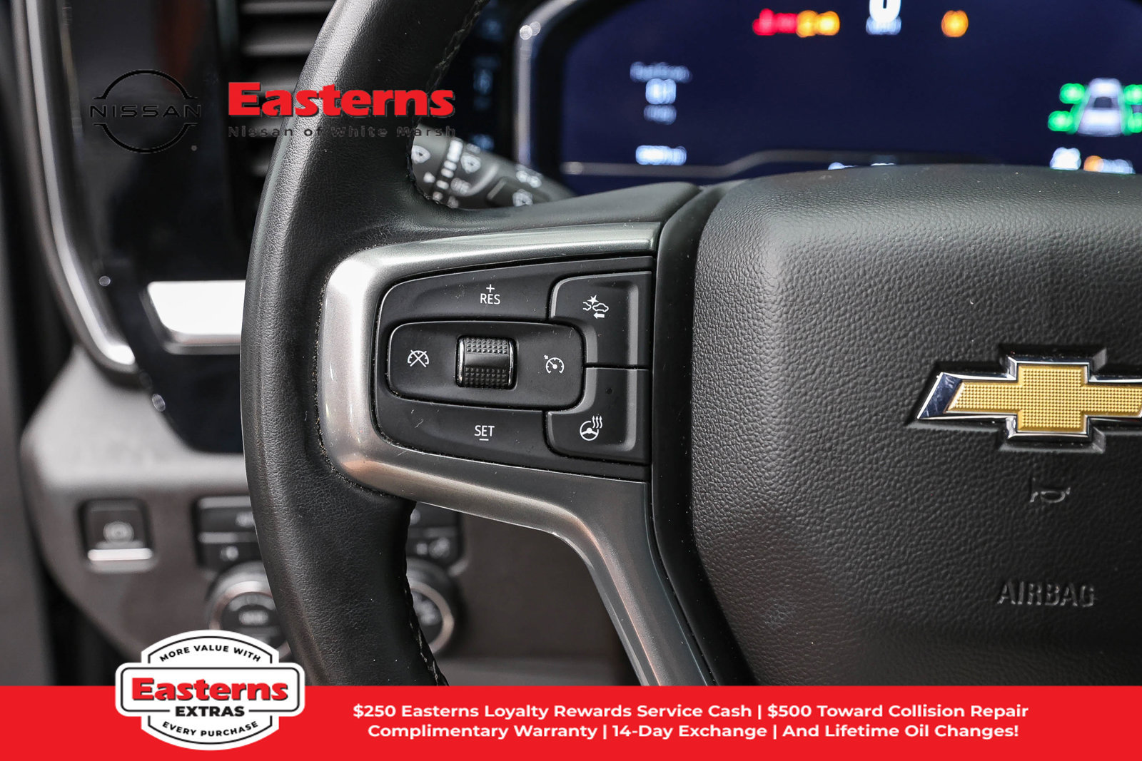 Used 2023 Chevrolet Silverado 1500 LT AWD/4WD image 16