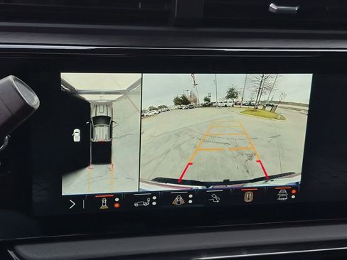 Certified 2024 GMC Sierra 2500 AT4 w/ AT4 Premium Plus Package image 17