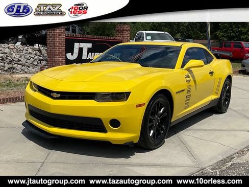 Used 2015 Chevrolet Camaro LS RWD image 3
