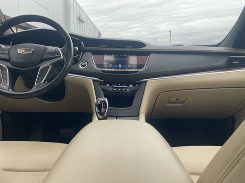 Used 2019 Cadillac XT5 Luxury AWD/4WD image 24