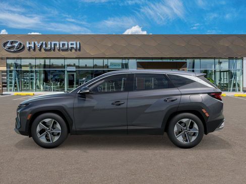 New 2026 Hyundai Tucson SEL image 3