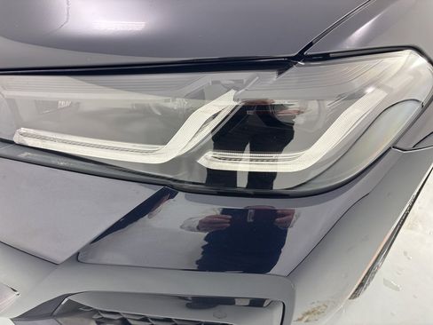 Used 2022 BMW M550i xDrive w/ Executive Package image 21