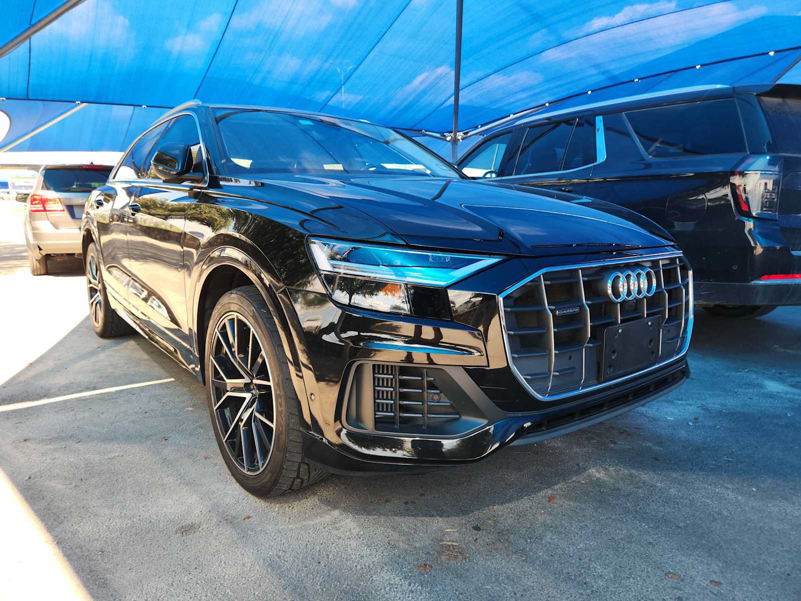 Used 2022 Audi Q8 Premium w/ Convenience Package AWD/4WD image 1