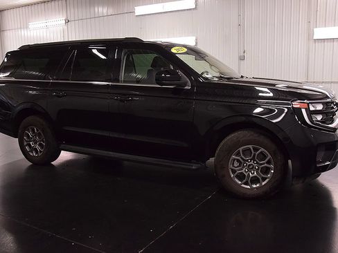Used 2025 Ford Expedition Max Active AWD/4WD image 8