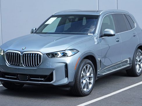 Used 2024 BMW X5 xDrive40i w/ Premium Package AWD/4WD image 50