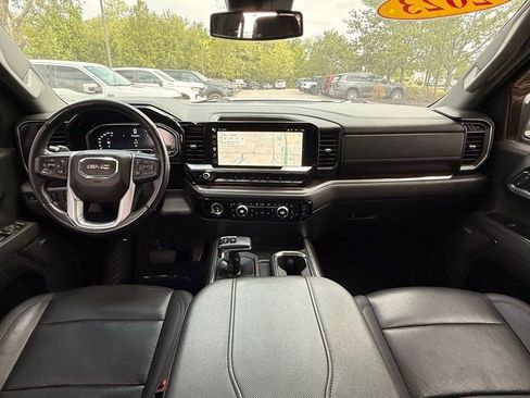 Used 2023 GMC Sierra 1500 SLT w/ SLT Premium Package AWD/4WD image 29