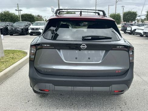 Used 2026 Nissan Kicks SR w/ Cold Weather Package FWD image 7