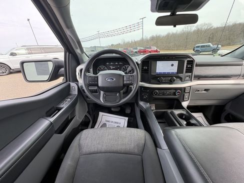 Used 2021 Ford F150 XLT image 23