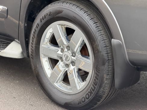 Used 2012 Nissan Armada Platinum image 25