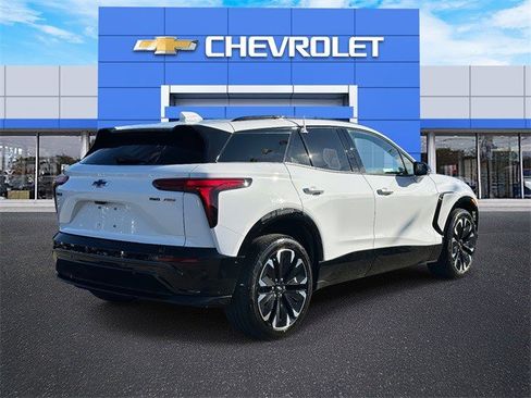 Certified 2024 Chevrolet Blazer EV RS image 8