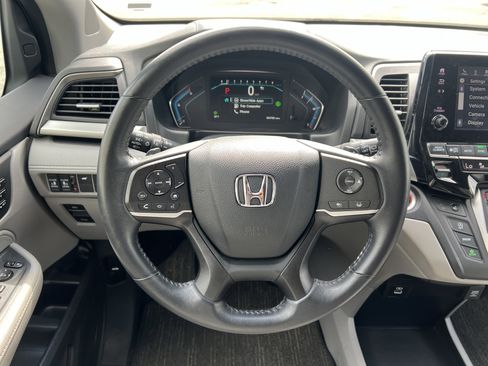 Used 2023 Honda Odyssey EX-L image 21