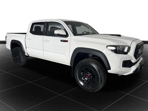 Used 2019 Toyota Tacoma TRD Pro AWD/4WD image 7