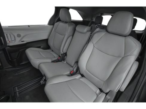 New 2026 Toyota Sienna XLE image 15