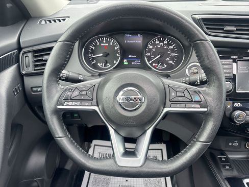 Used 2019 Nissan Rogue SL w/ Premium Package AWD/4WD image 11