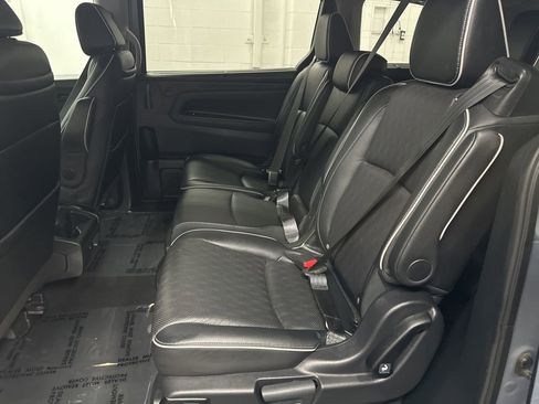 Used 2024 Honda Odyssey Elite image 21