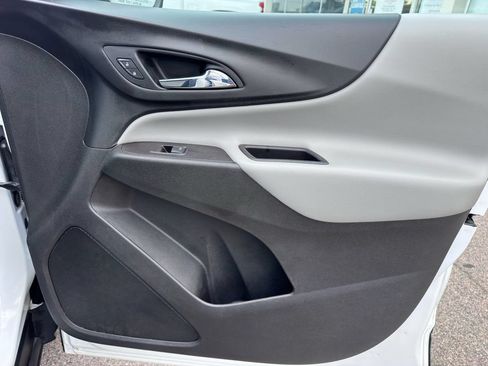 Used 2021 Chevrolet Equinox LS w/ LS Convenience Package FWD image 26