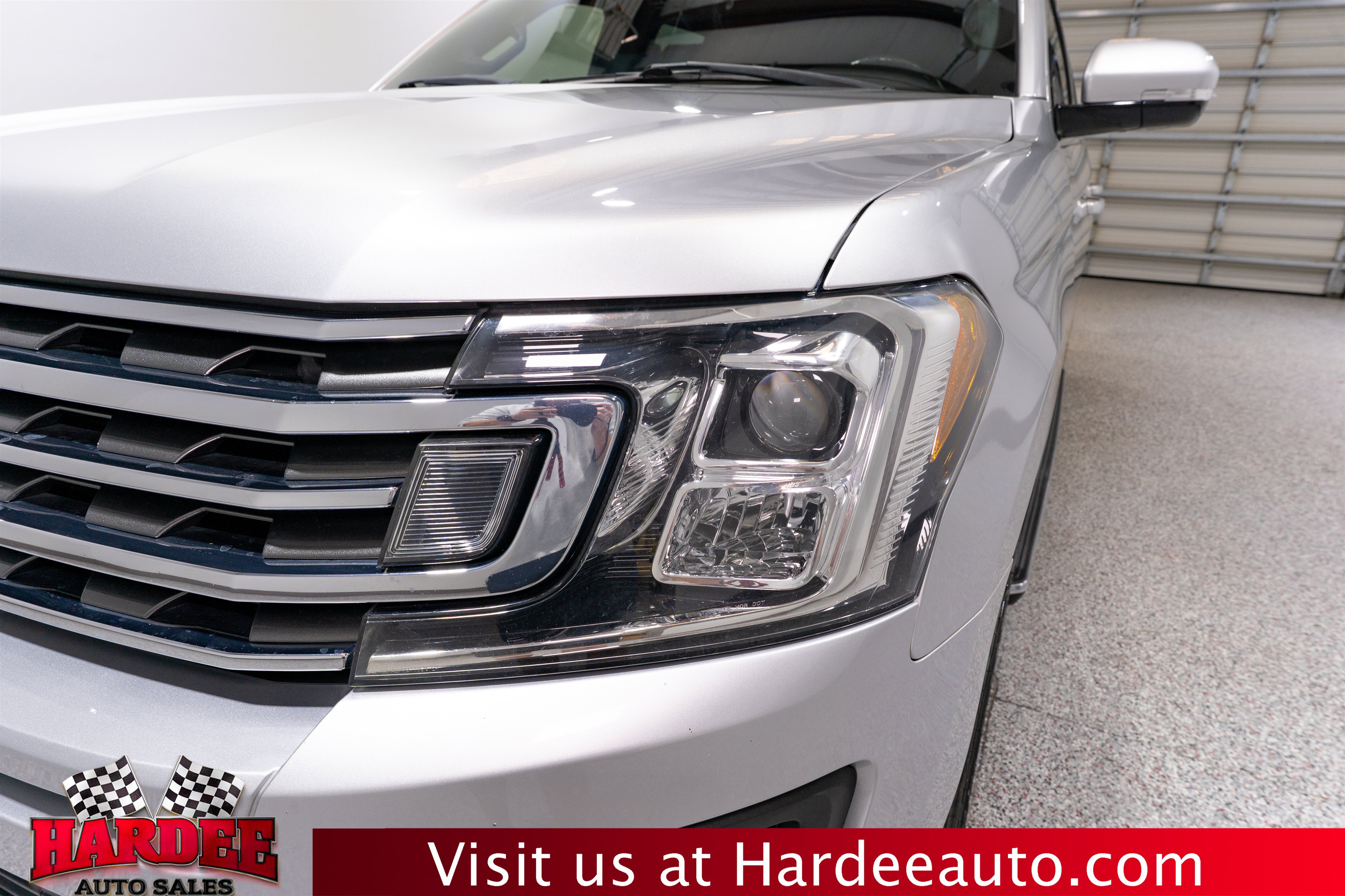 Used 2018 Ford Expedition Max XLT w/ Equipment Group 202A RWD image 8