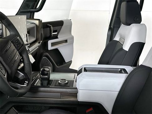 New 2024 GMC Hummer EV 2X w/ Extreme Off-Road Package image 22