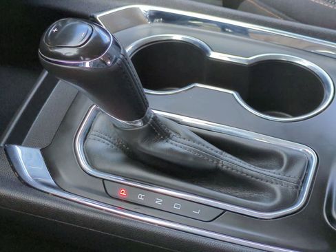 Used 2018 Chevrolet Traverse LT image 31