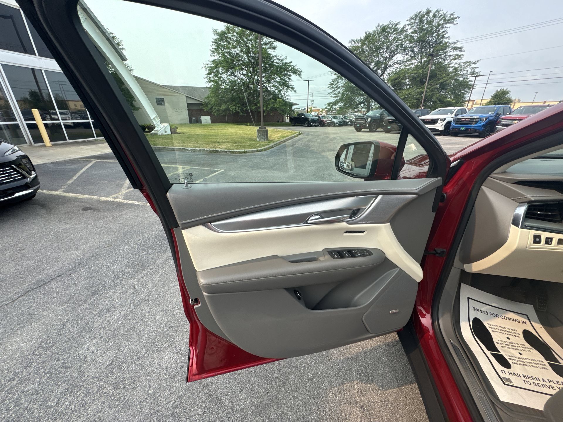 Used 2022 Cadillac XT5 Premium Luxury AWD/4WD image 22