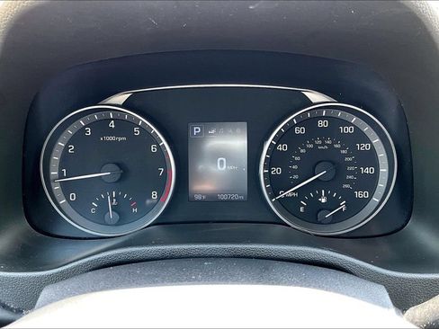 Used 2018 Hyundai Elantra SEL FWD image 26