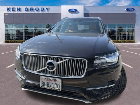 Used 2018 Volvo XC90 T6 Inscription w/ Convenience Package AWD/4WD image 8