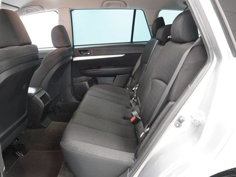 Used 2012 Subaru Outback 2.5i Premium w/ All-Weather Pkg AWD/4WD image 26