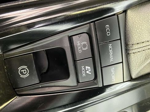 Certified 2025 Toyota Camry LE FWD image 23