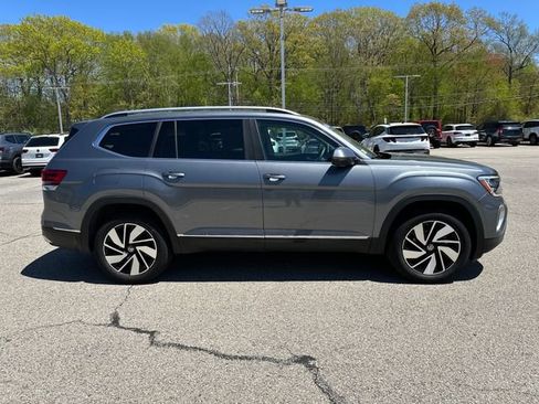 Certified 2024 Volkswagen Atlas SEL AWD/4WD image 10