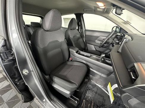 New 2025 Nissan Kicks SR image 11