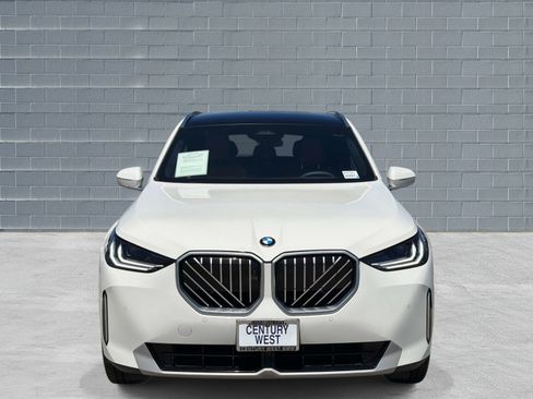 Used 2025 BMW X3 xDrive30i w/ Premium Package AWD/4WD image 2