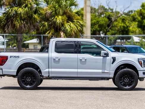 New 2025 Ford F150 Lariat w/ Equipment Group 501A Mid image 2