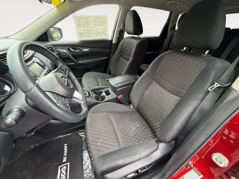 Used 2019 Nissan Rogue SV w/ Premium Package AWD/4WD image 10